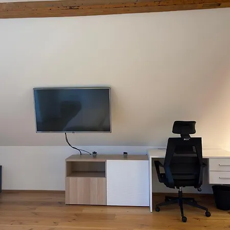 Alpenappartement - *