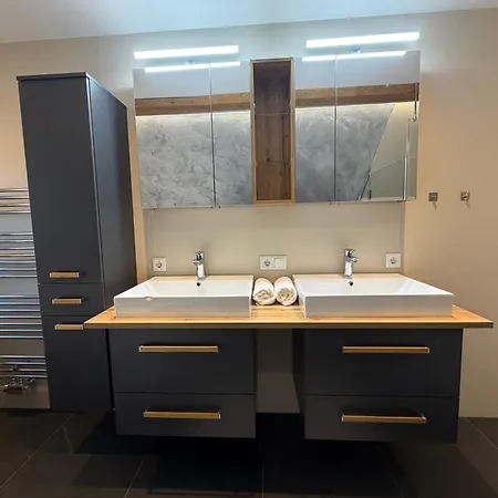 Appartamento Alpenappartement - *